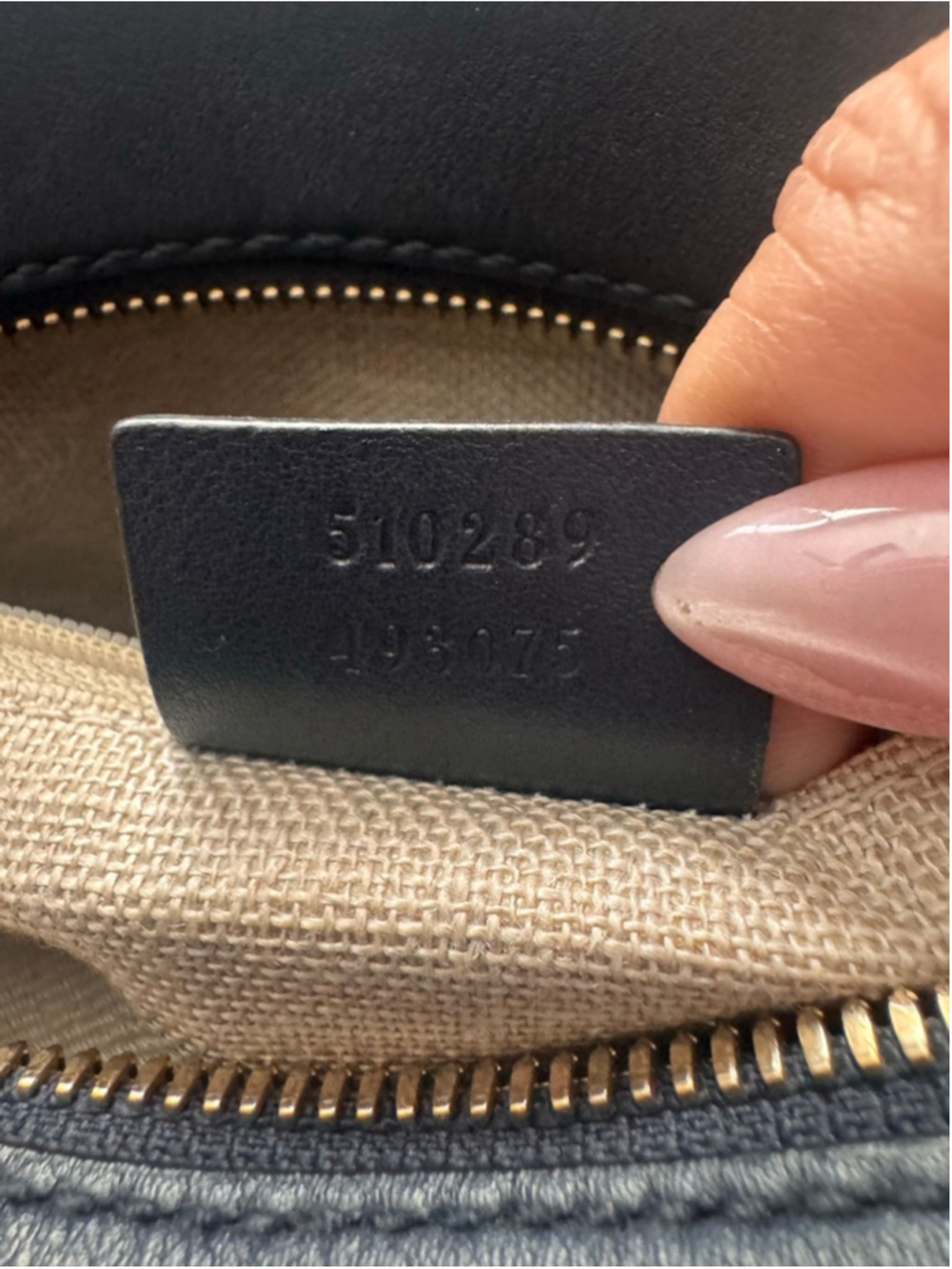 Women's Gucci Navy Microguccissima Leather Satchel - Picture 7 of 10